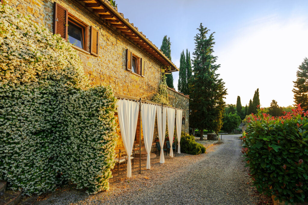 About Quercia al Poggio: what to do in the old tuscan village